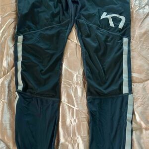 Kari Traa reflective  Leggings in Black and Gray